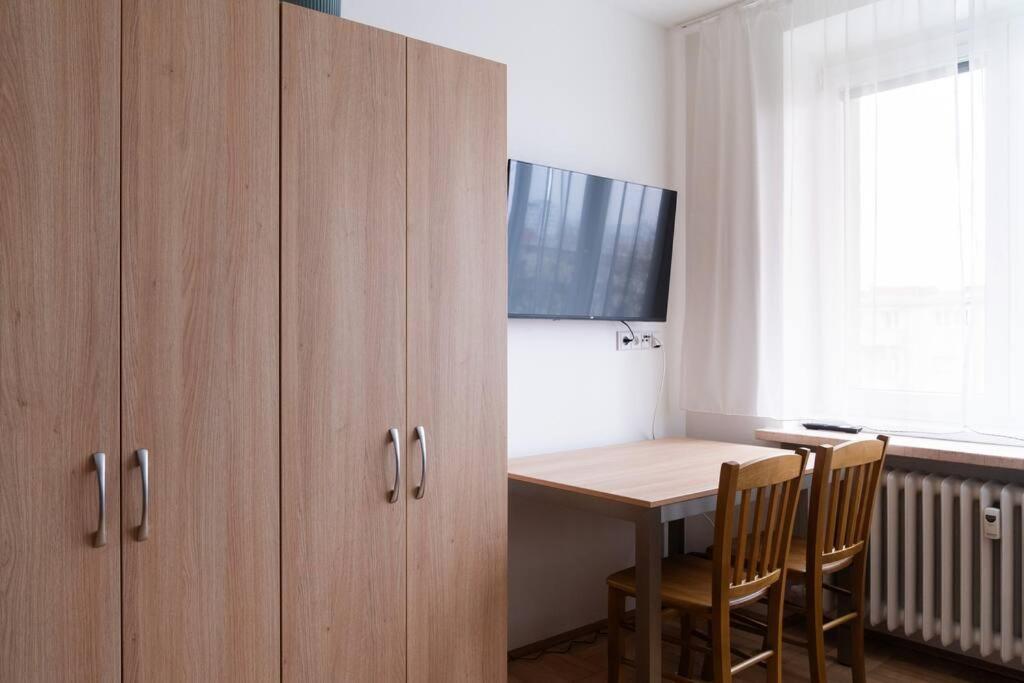 Studio Apartment In Brno-Center Buitenkant foto